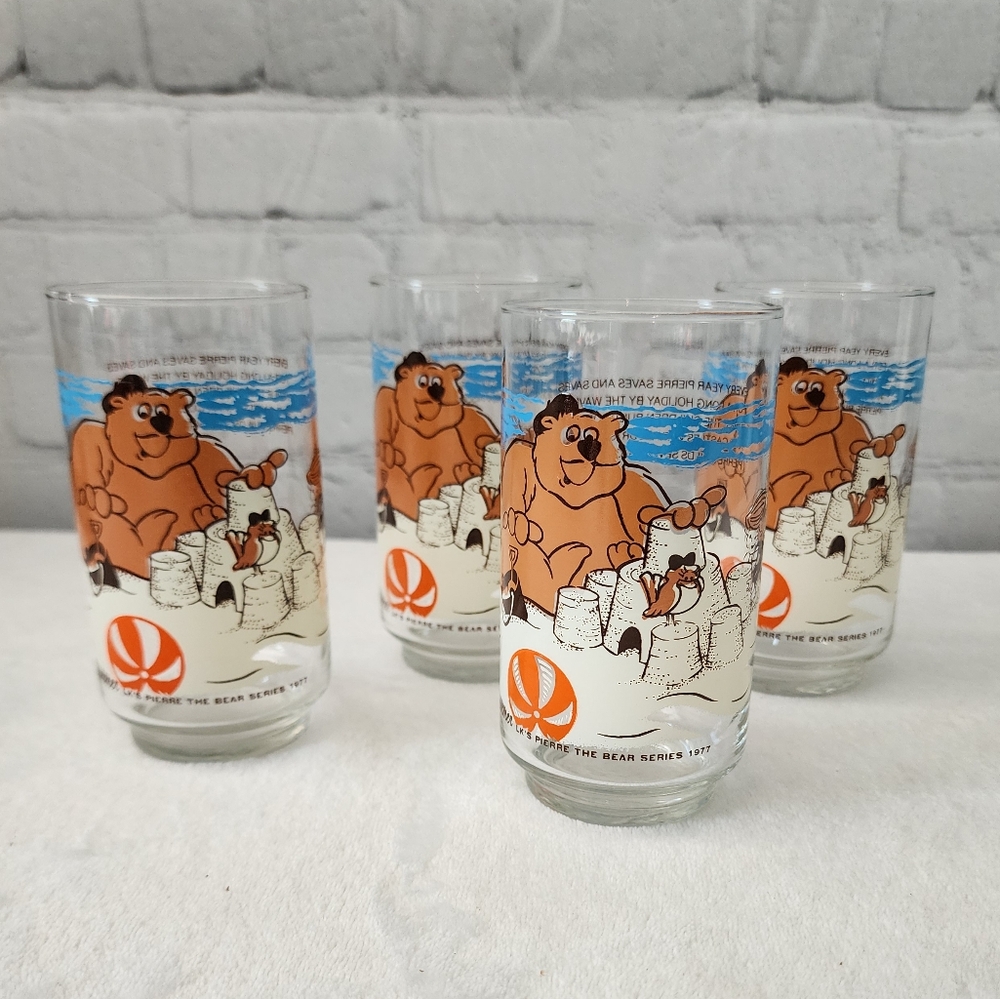 Vintage 70s LK's Pierre the Bear Series Summer glass drinking glasses 1977 set 4